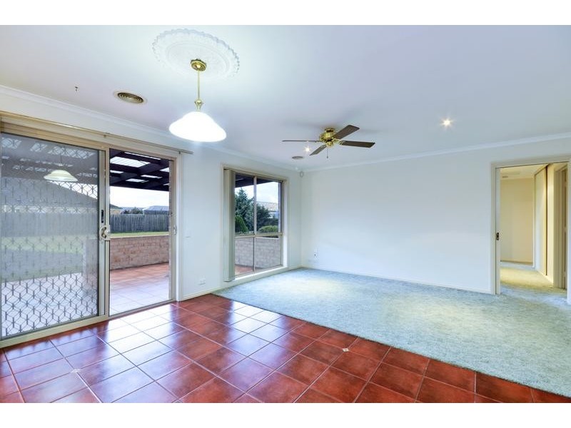 17 Manikato court, St Albans Park VIC 3219