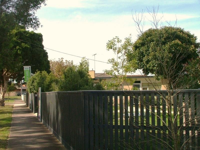 3/27 Derby Road, Herne Hill VIC 3218