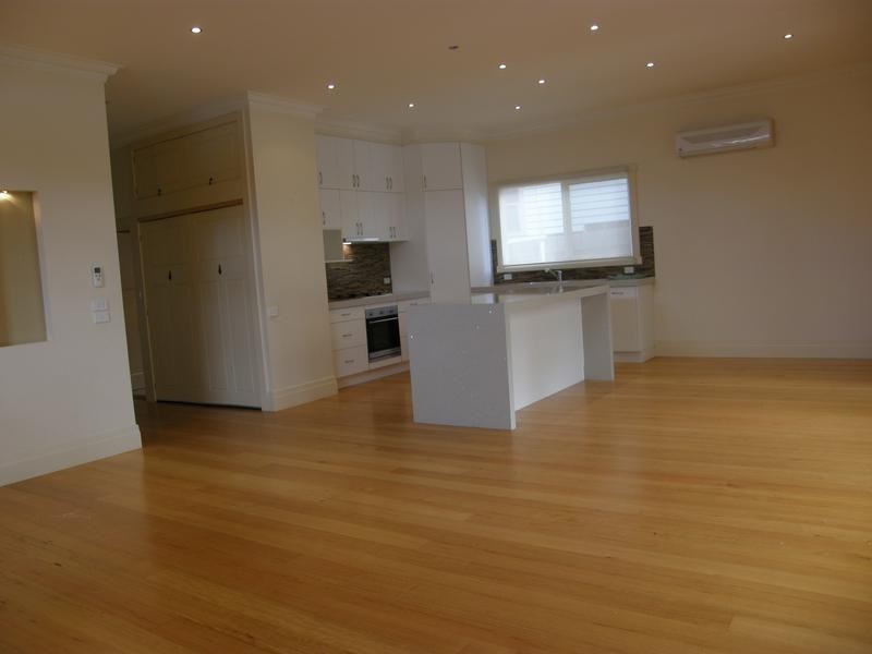 122 West Fyans Street, Newtown VIC 3220