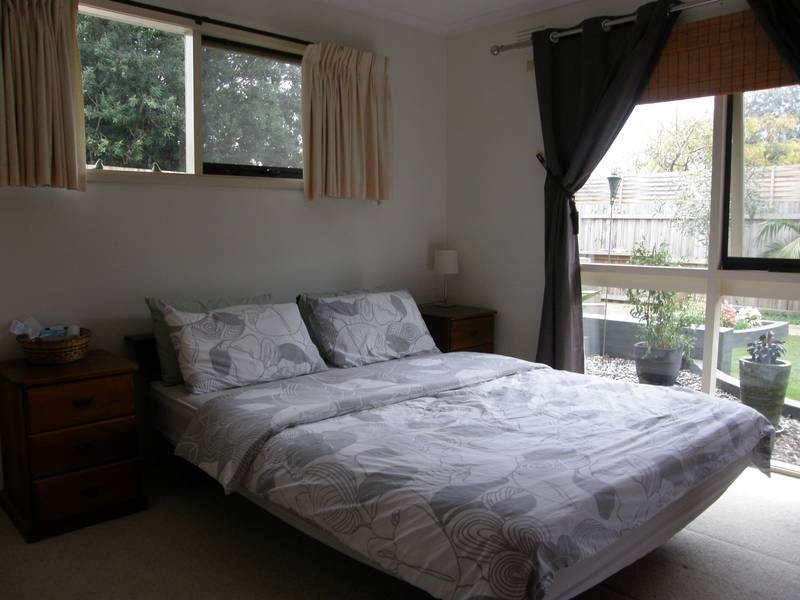 2 Dampier Crt, Grovedale VIC 3216