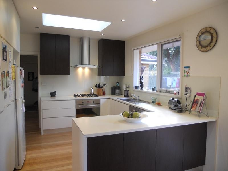 8 Baum Cresent, Highton VIC 3216