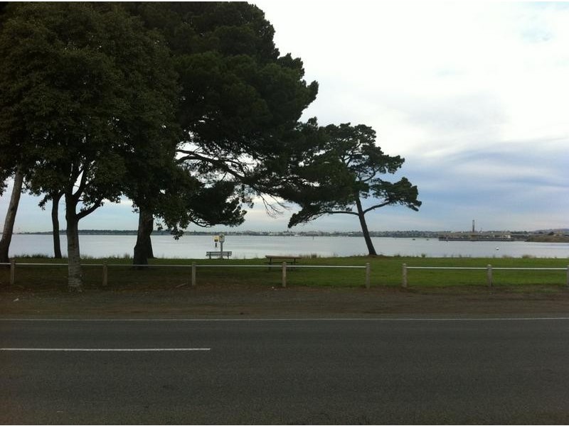 53 The Esplanade, North Shore VIC 3214