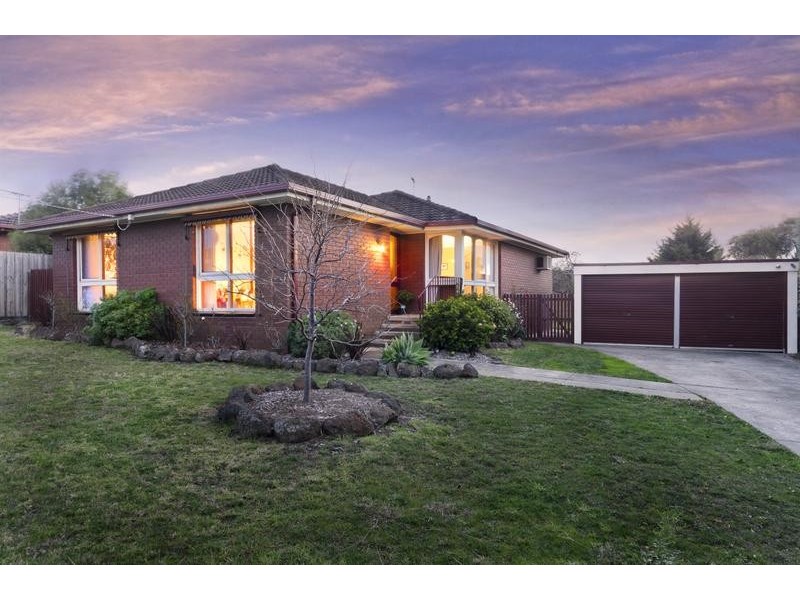 24 Coolabah Drive, Grovedale VIC 3216