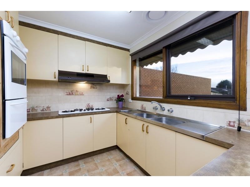 24 Coolabah Drive, Grovedale VIC 3216
