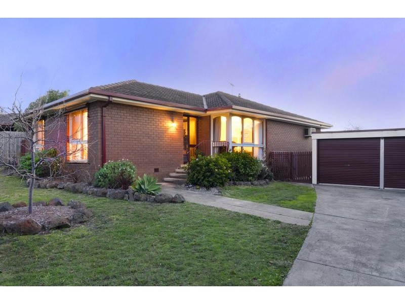 24 Coolabah Drive, Grovedale VIC 3216
