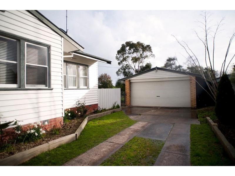 1 Gilmartin Street, Colac VIC 3250