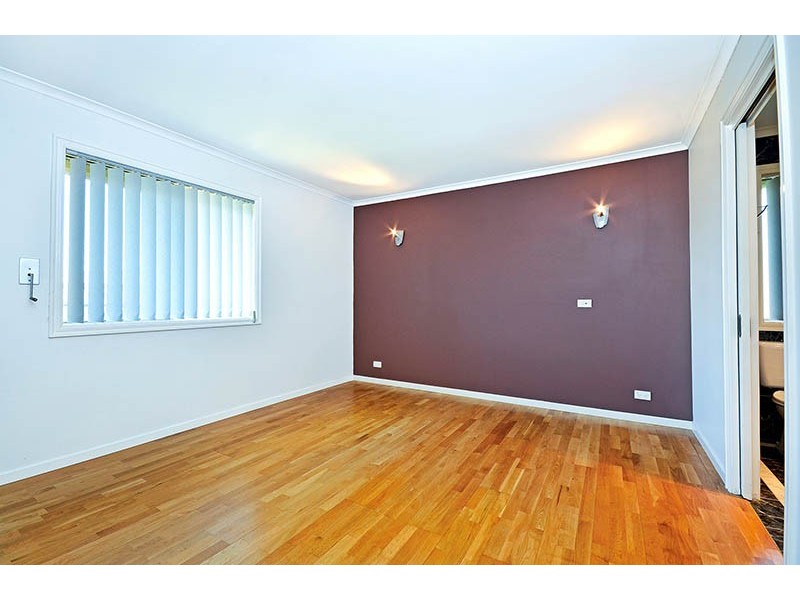 2 Saintly Way, St Albans Park VIC 3219