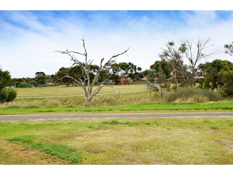 2/107 Torquay Road, Grovedale VIC 3216