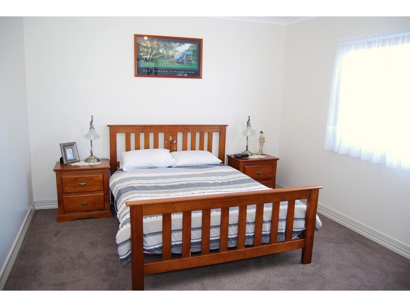 40 St Albans Road, East Geelong VIC 3219