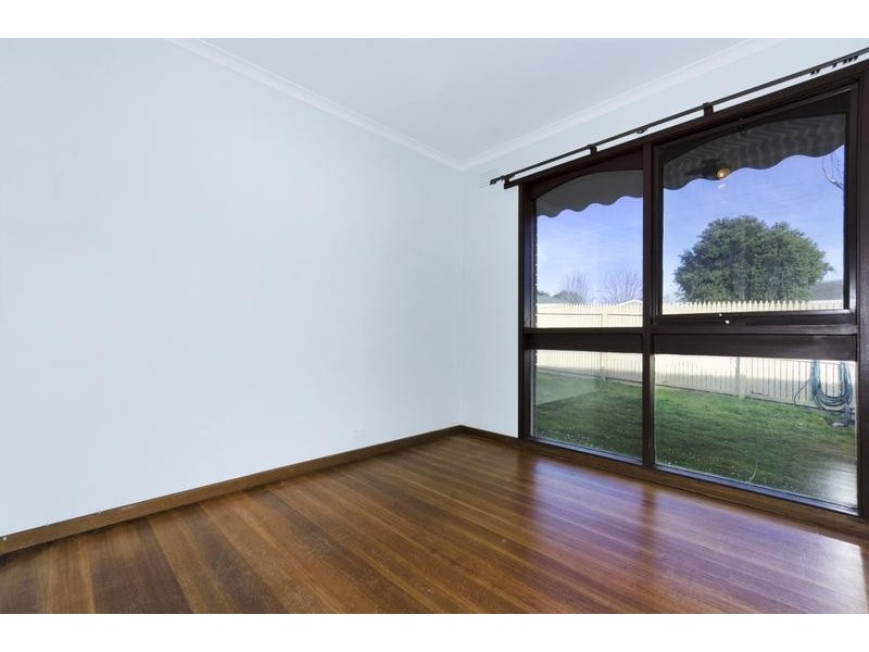 15 Moruya Dve, Grovedale VIC 3216