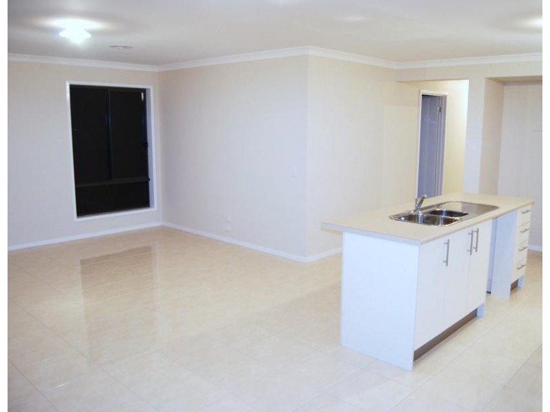 28 Macfarlane Street, Marshall VIC 3216