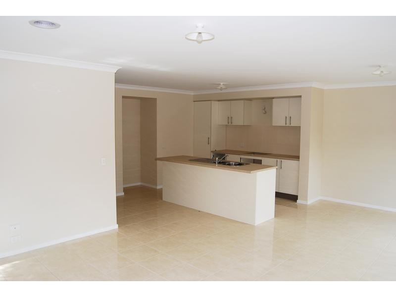 28 Macfarlane Street, Marshall VIC 3216