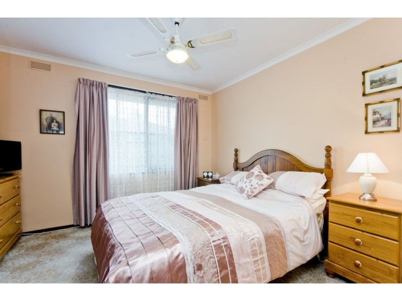 4/50 Hibiscus Cres, Newcomb VIC 3219