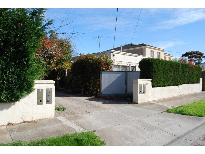 15 Elderslie Terrace, Newtown VIC 3220