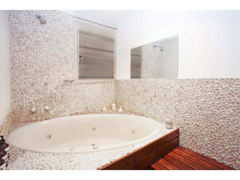 9 Itkeston Street, Herne Hill VIC 3218