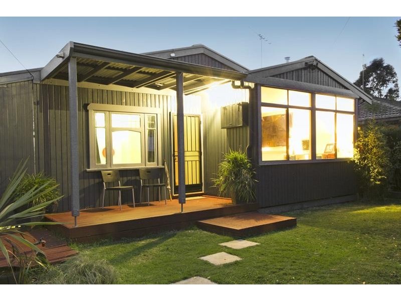 9 Itkeston Street, Herne Hill VIC 3218