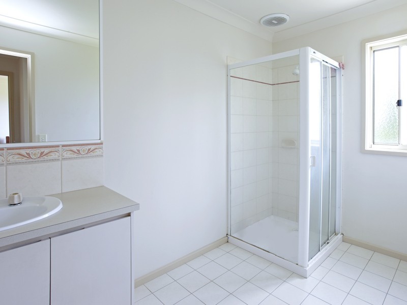 8 Victory Way, Highton VIC 3216