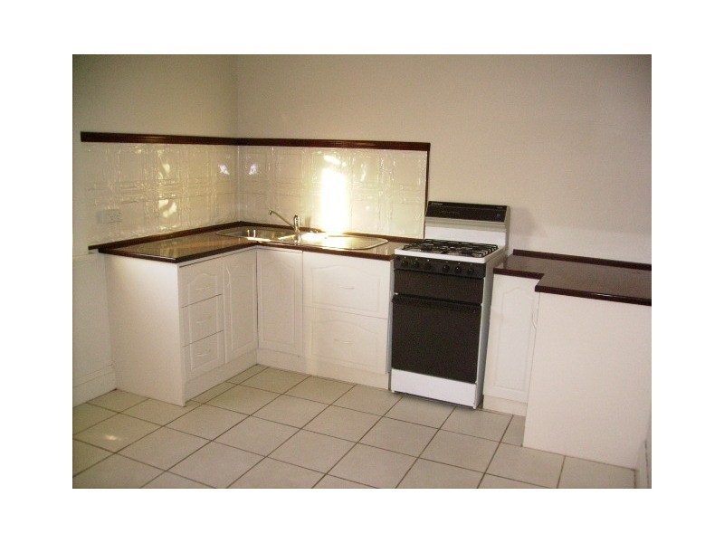 30 Villamanta Street, Geelong West VIC 3218