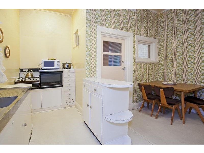 38 Nantes Street, Newtown VIC 3220