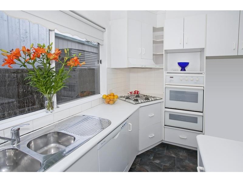 65 Sydenham Ave, Manifold Heights VIC 3218