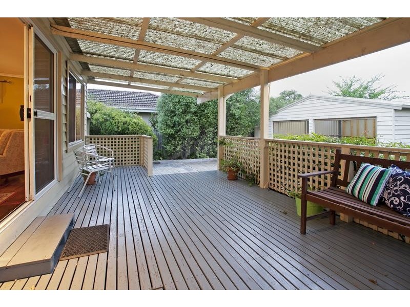 65 Sydenham Ave, Manifold Heights VIC 3218