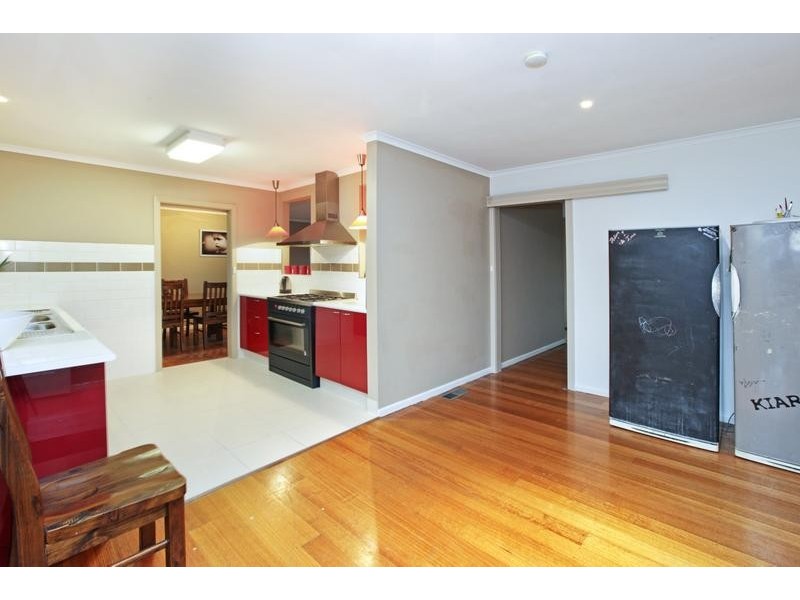92 Heyers Rd, Grovedale VIC 3216
