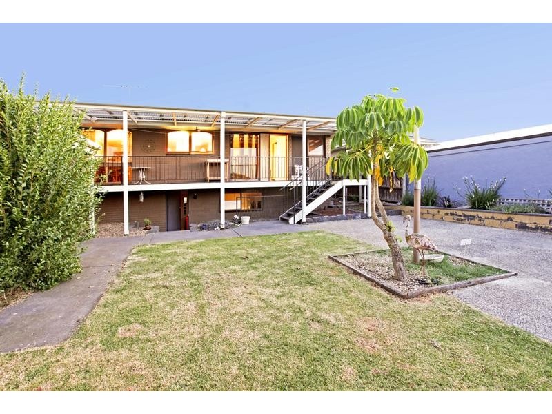 92 Heyers Rd, Grovedale VIC 3216