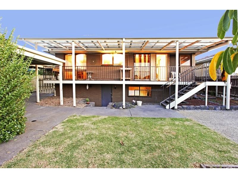 92 Heyers Rd, Grovedale VIC 3216