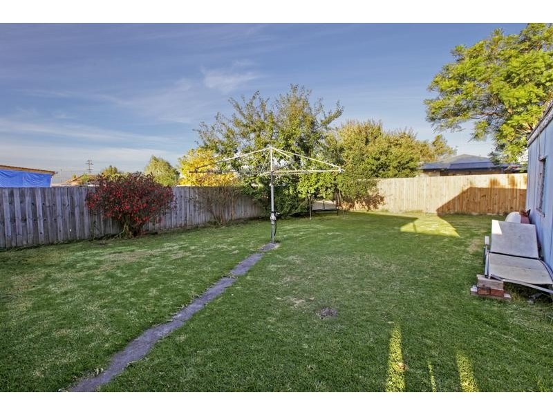 17 Little Ave, Hamlyn Heights VIC 3215