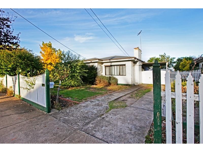 17 Little Ave, Hamlyn Heights VIC 3215