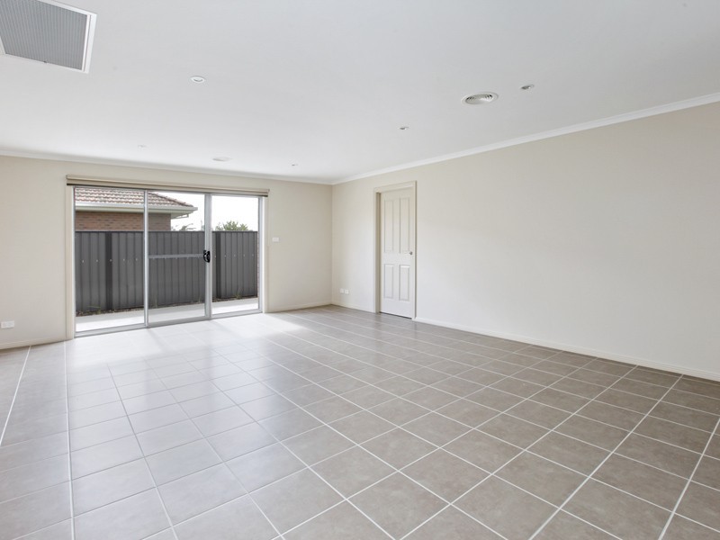 2/3-5 Dardell Crt, Norlane VIC 3214