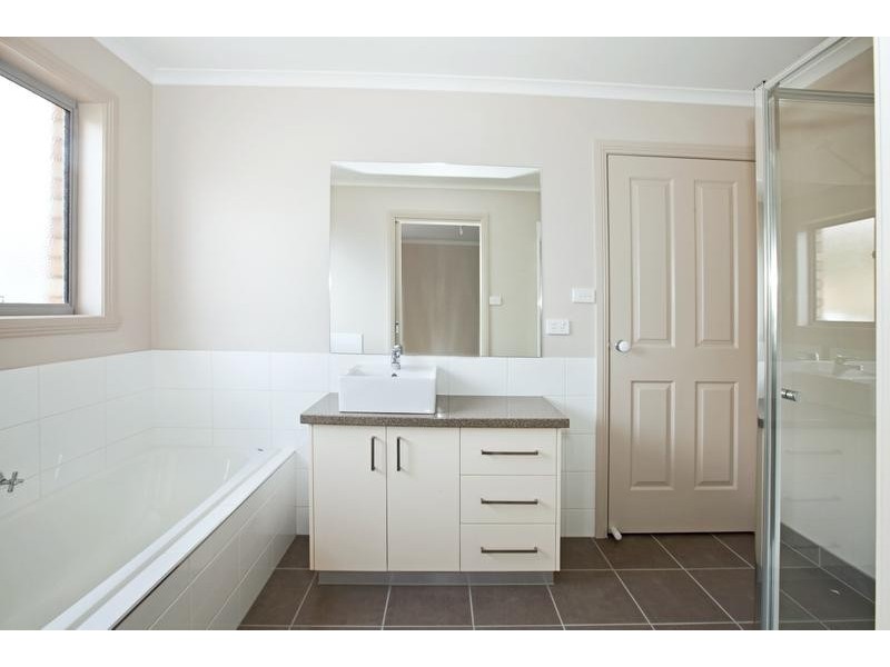 2/3-5 Dardell Crt, Norlane VIC 3214