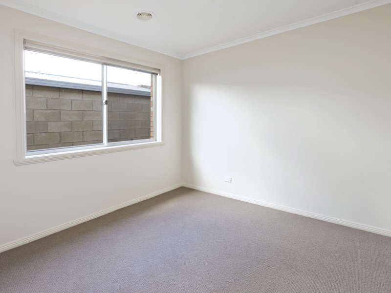 3/3-5 Dardell Crt, Norlane VIC 3214