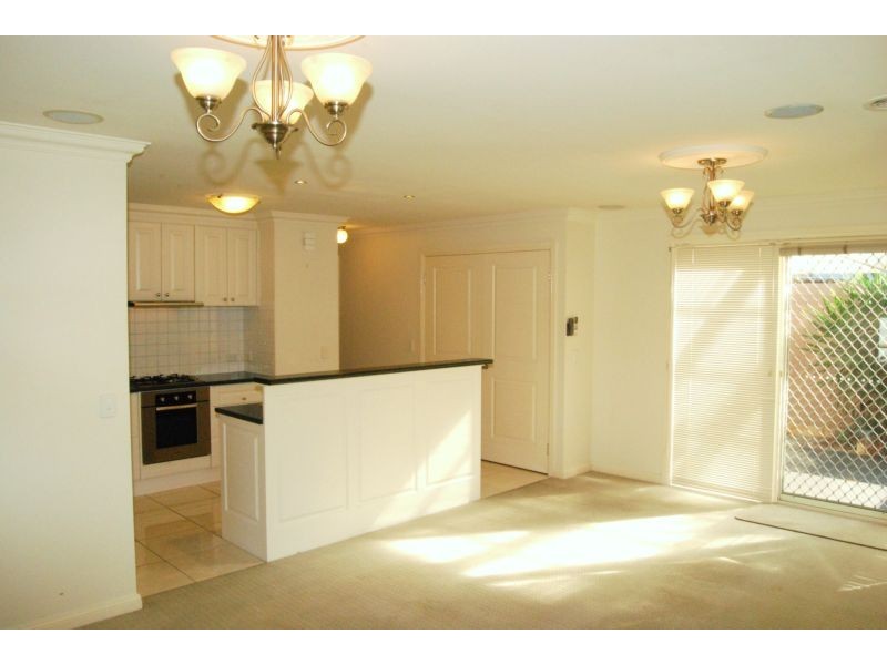 4 Fern St, Newcomb VIC 3219