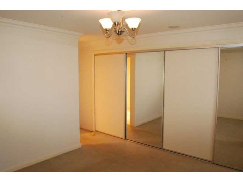 4 Fern St, Newcomb VIC 3219