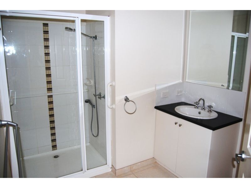 4 Fern St, Newcomb VIC 3219