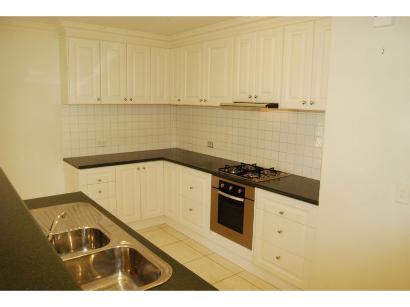 4 Fern St, Newcomb VIC 3219