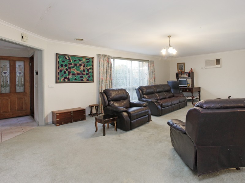 25 Bickford Rd, Grovedale VIC 3216