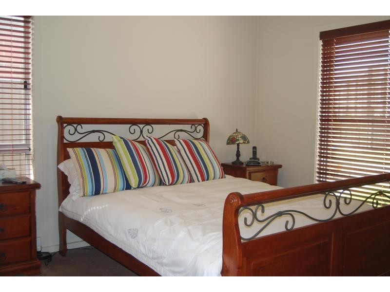 8/39 Astley Crescent, Point Cook VIC 3030