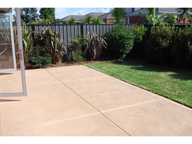 8/39 Astley Crescent, Point Cook VIC 3030