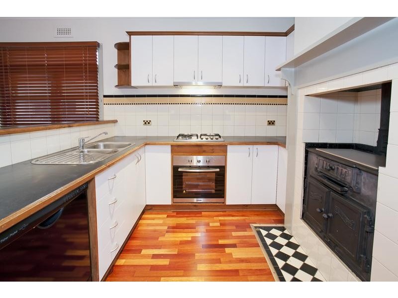 132 Gertrude St, Geelong West VIC 3218