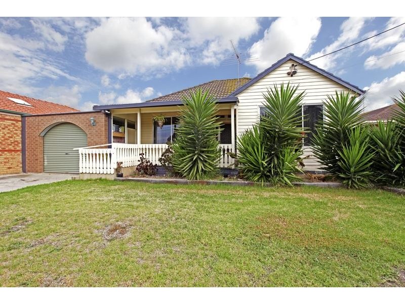 6 Milton St, Bell Park VIC 3215