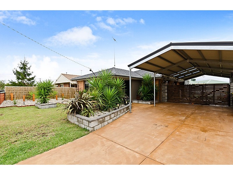 11 Laverton Crt, Corio VIC 3214