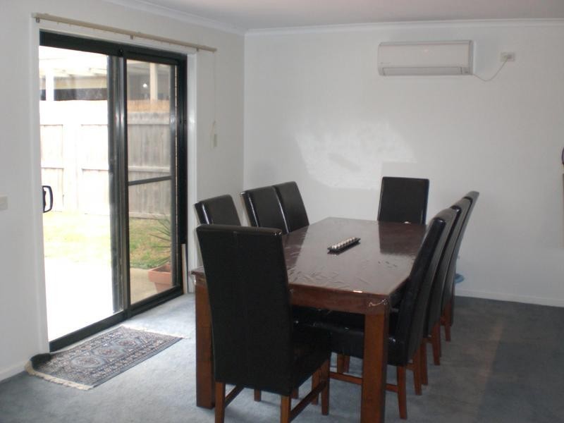 26 Carstairs Close, Grovedale VIC 3216