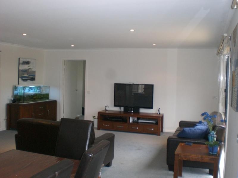 26 Carstairs Close, Grovedale VIC 3216