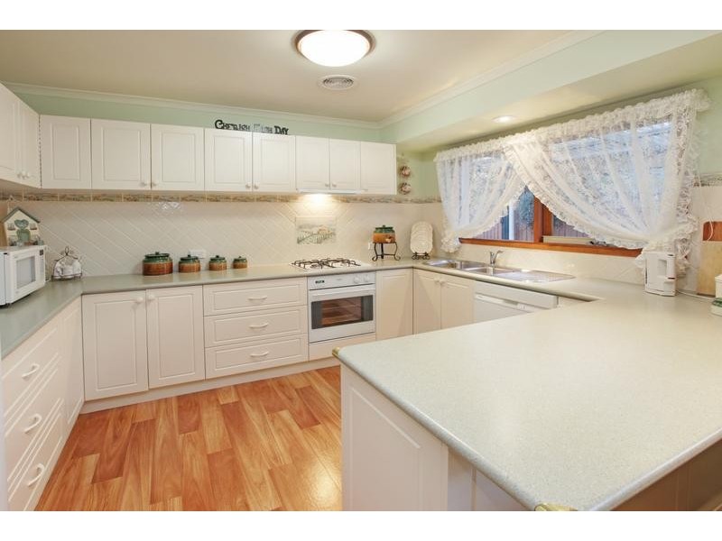 80 McCurdy Rd, Herne Hill VIC 3218