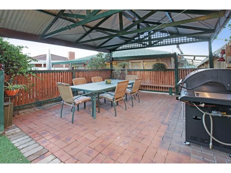 80 McCurdy Rd, Herne Hill VIC 3218