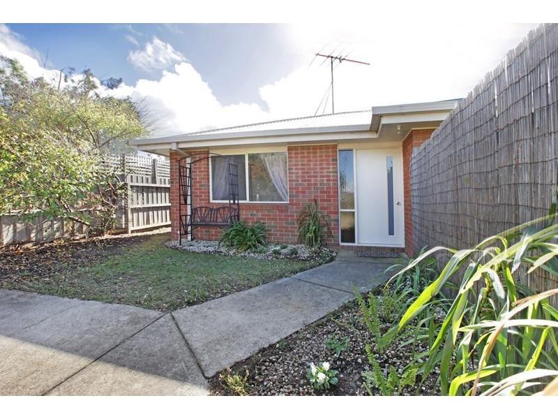 90A Beach rd, Torquay VIC 3228