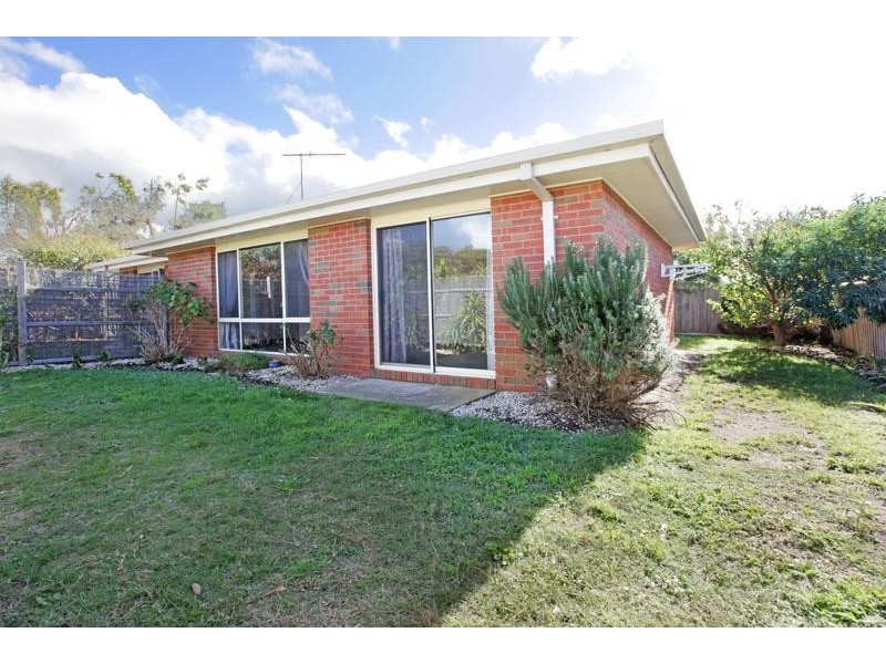 90A Beach rd, Torquay VIC 3228
