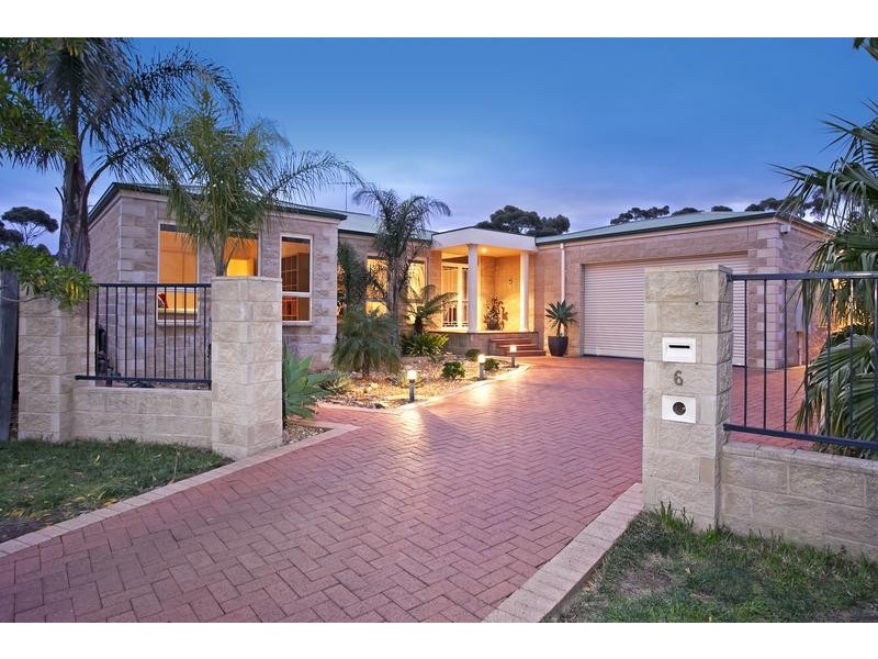 6 Marconi Place, Lara VIC 3212